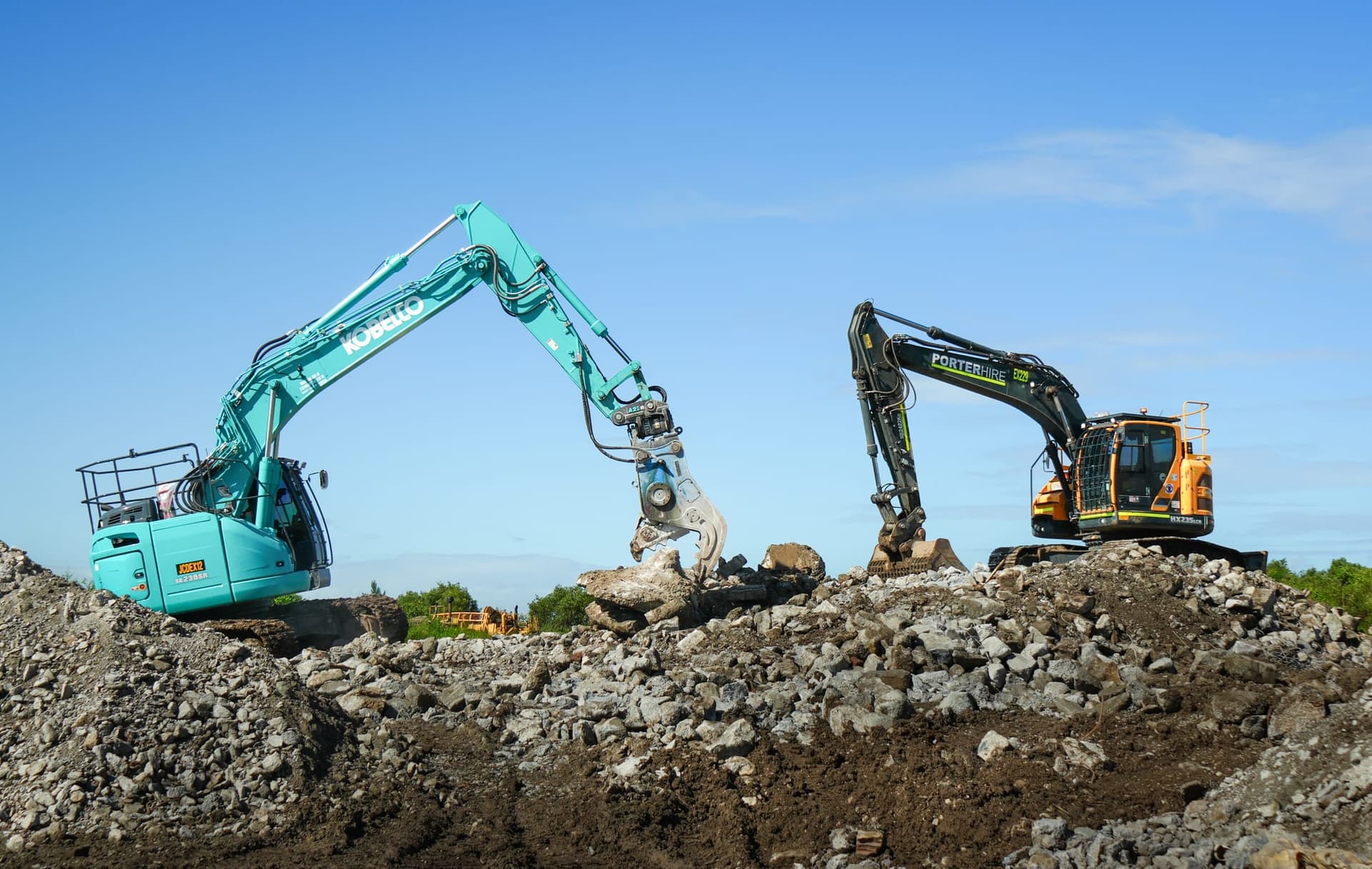 Contact Definitive Contracting about Equipment &